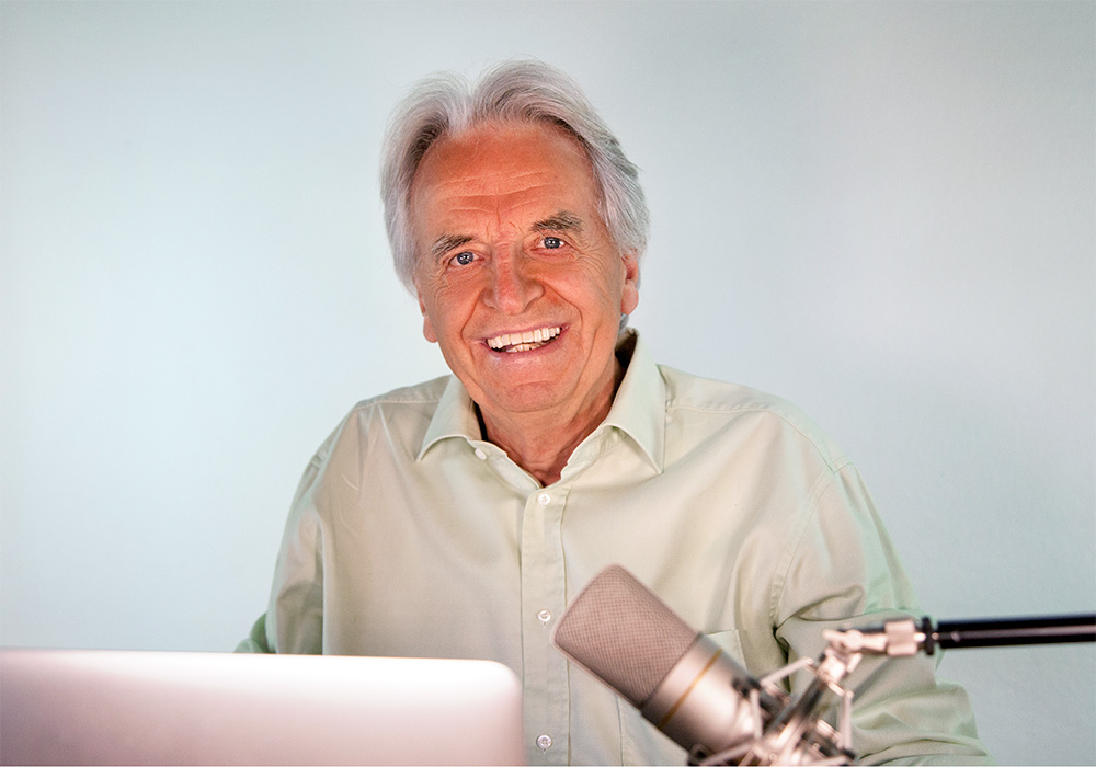 Clemens Kuby am Mikrofon